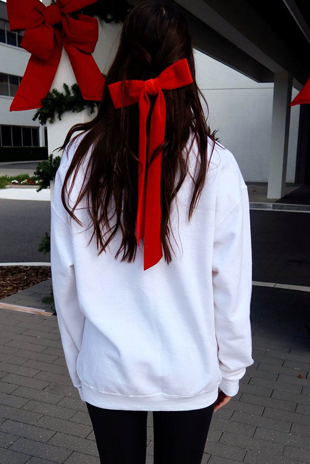 Diverse Bow Embroidery Drop Shoulder Sweatshirt